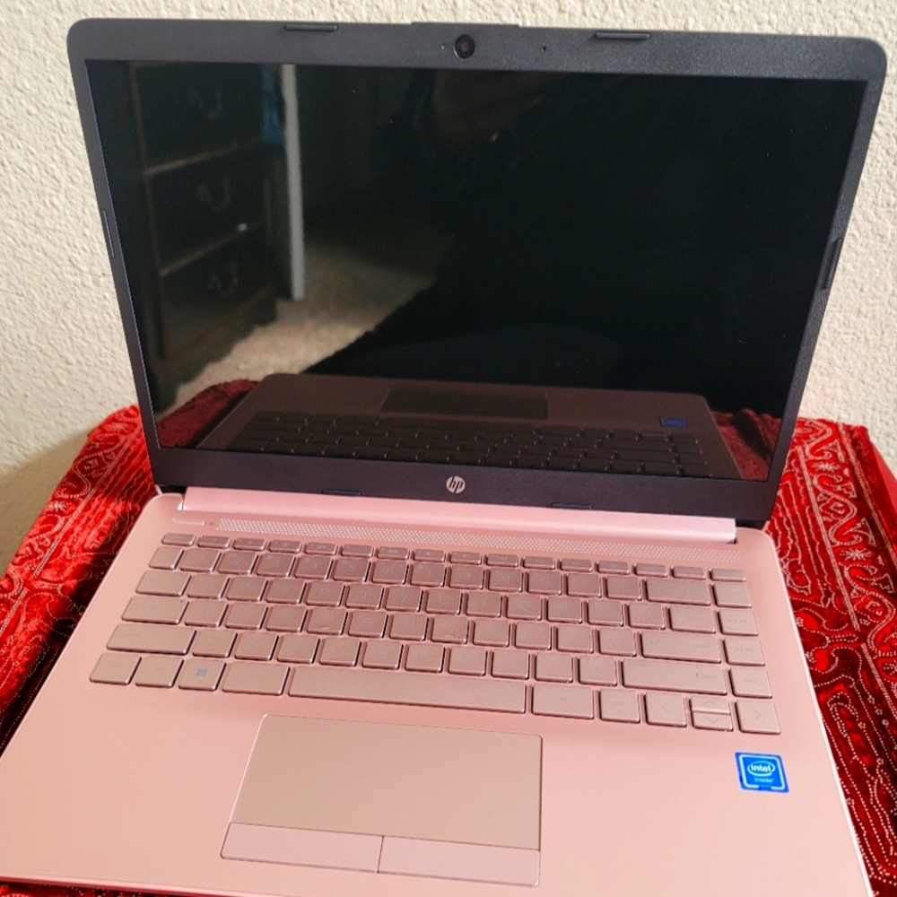 HP Laptop 14" HD LED display